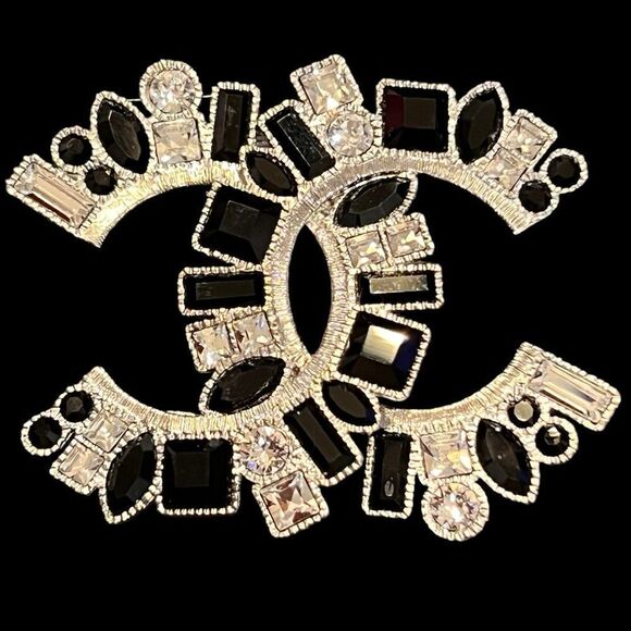 Chanel CC Strass Brooch - Picture 1 of 4